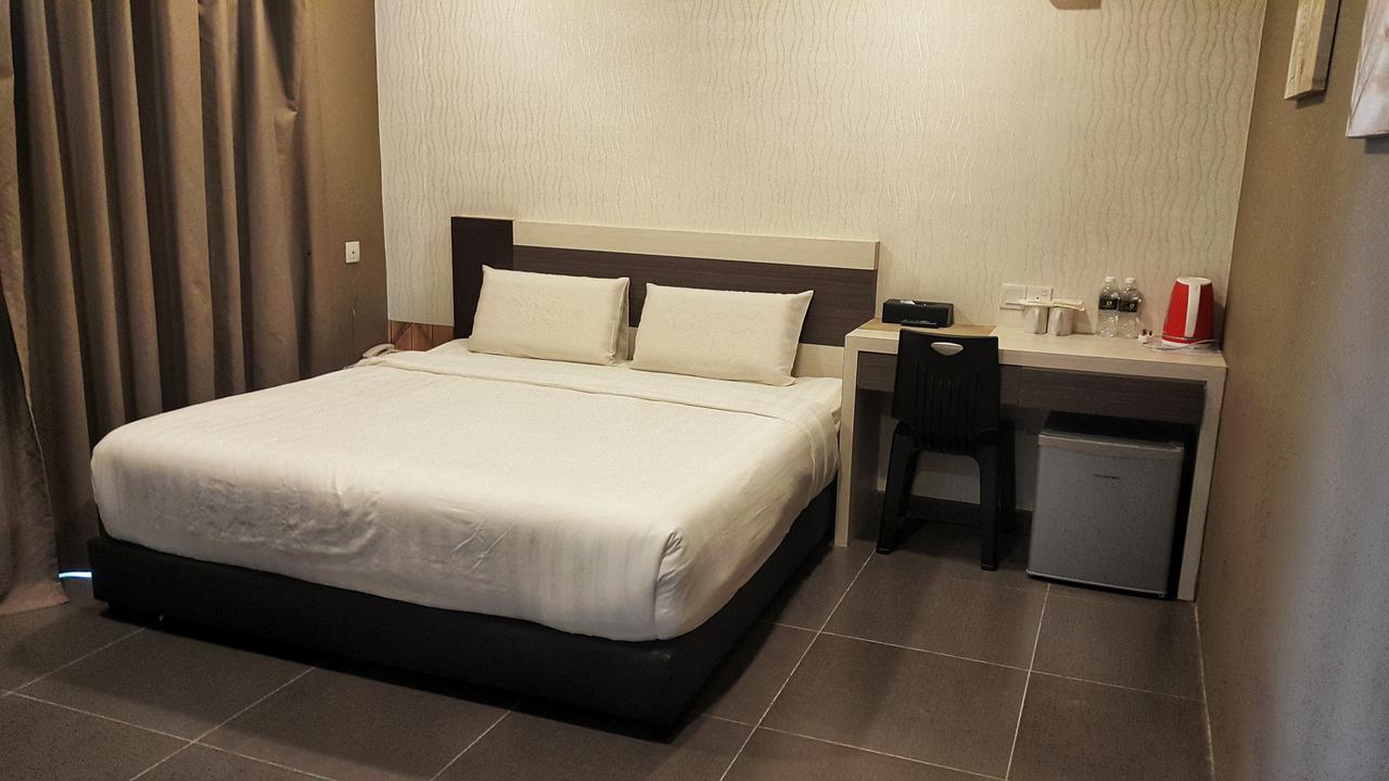 กัมปาร์ บูทิก โฮเต็ล  Hotel ภายนอก รูปภาพ